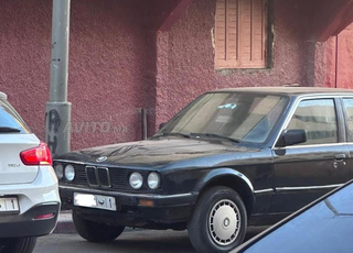 BMW E30 ESSENCE MANUEL DOUANE