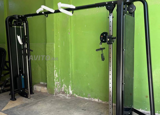 Poulies vis-à-vis Eagle fitness