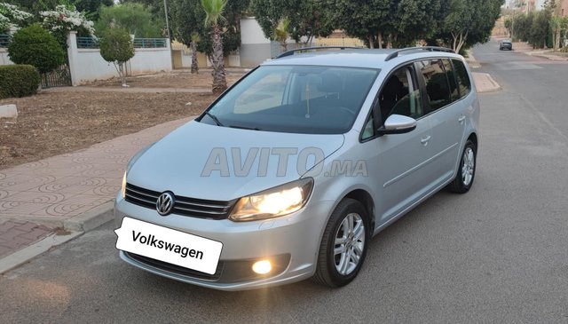 Volkswagen touran manuelle 5 places dédouanée 12/2015