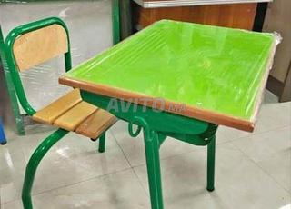 Mobilier scolaire \ Table \ Chaise \ Tableau