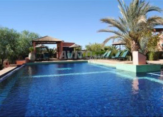 Parfait Maison Hotel