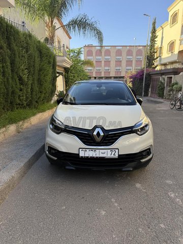 Renault capture intense