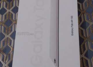 Tablette sous licence, neuve, son prix réel est de 3400