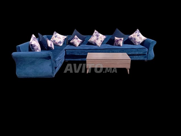 طقم أثاث منجد كالجديد