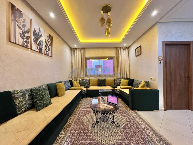 شقة مع واي فاي، مسبح، موقف سيارات