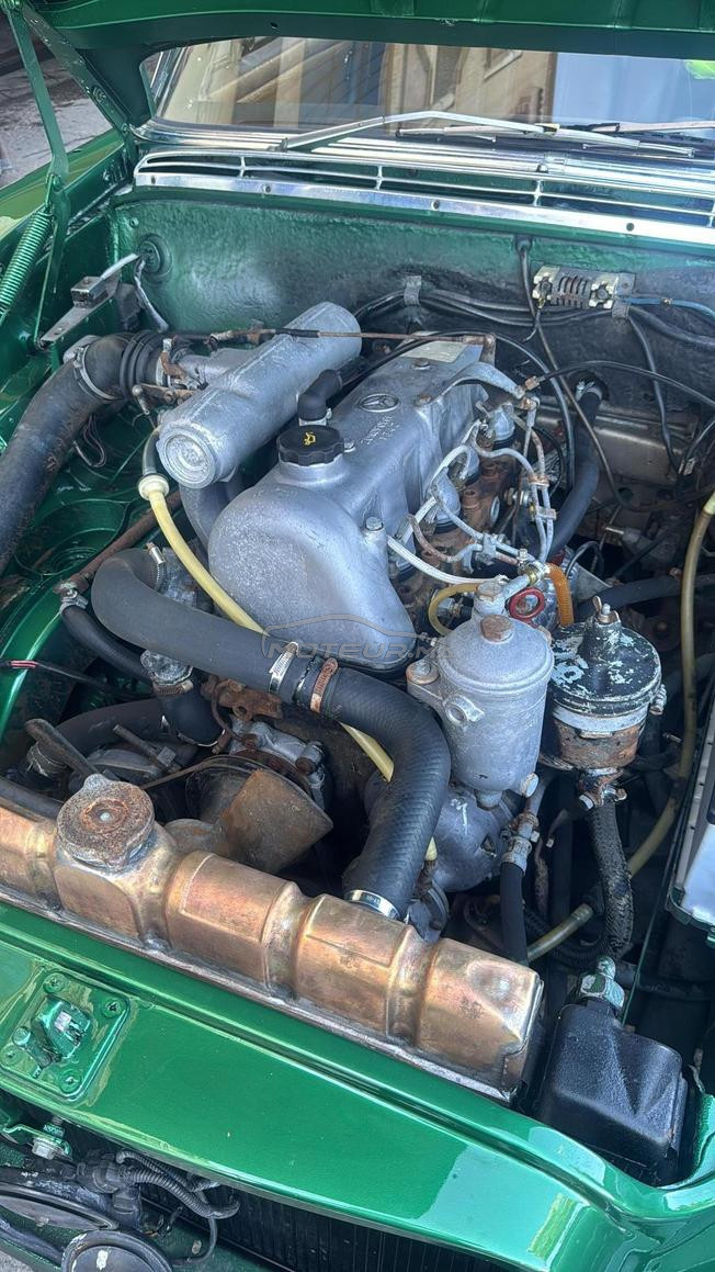 Mercedes-Benz 280 Diesel Manuelle 1980 à Rabat