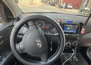 Hyundai i10 essence manuelle 2018 à Temara