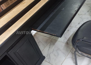 Lit pour enfants avec bureau et tiroirs