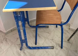 Table scolaire avec chaise individuelle