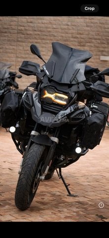 gs1250 triple black