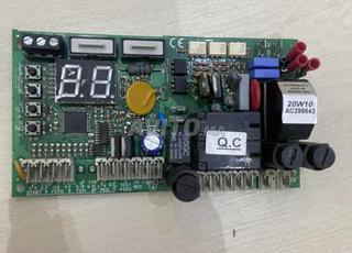 بطاقة إلكترونية لباب المرآب