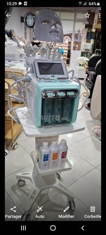 Matériel de salon avec des produits tops - 2