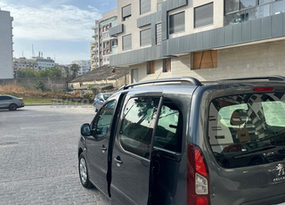 Peugeot Partner Diesel Manuelle 2016 à Tanger