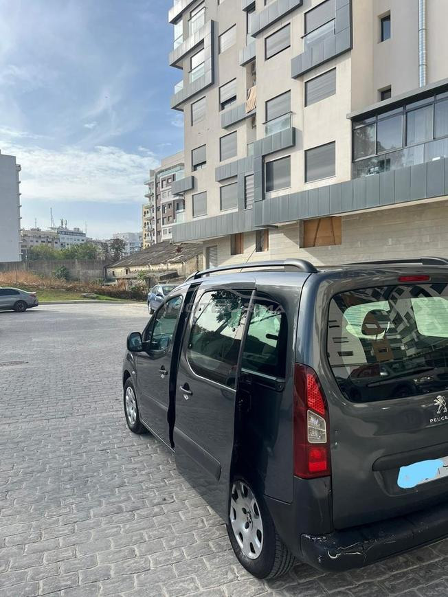 Peugeot Partner Diesel Manuelle 2016 à Tanger