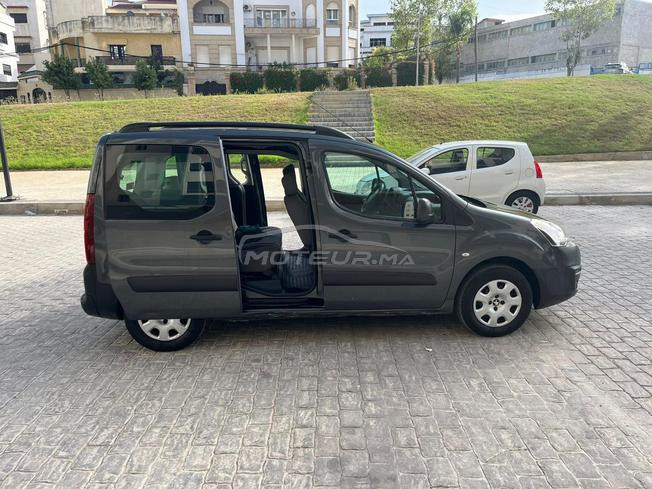 Peugeot Partner Diesel Manuelle 2016 à Tanger