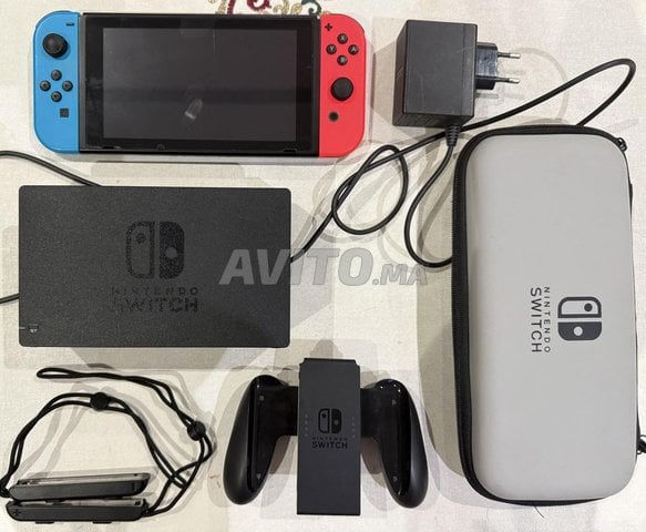 Nintendo Switch flashé avec plein de jeux