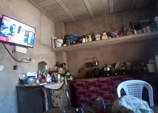 بيع شقة وسطح جاهز لبناء الطابق الثاني