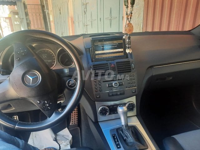 Mercedes-Benz 220 Diesel Automatique 2009