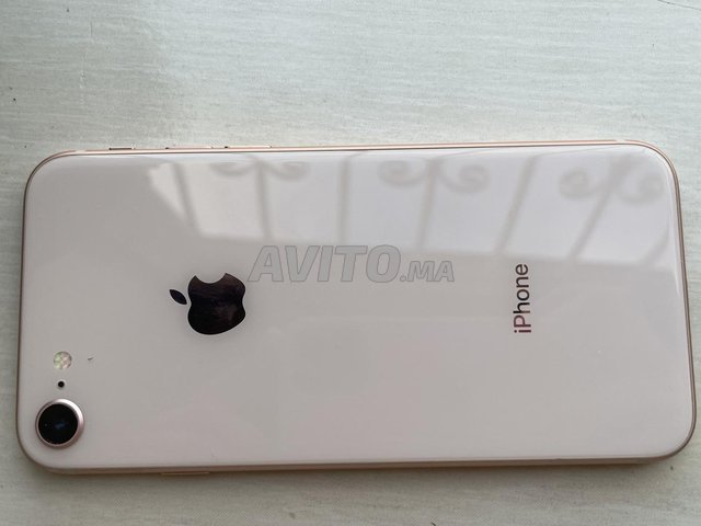 ايفون 8 عادي 64 جيجابايت 80 فلتات de batterie