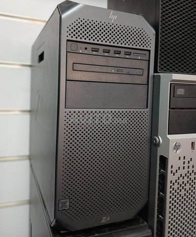 محطة عمل HP Z4 G4 W-2145 @3.70GHz 32Go