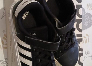 Espadrilles Adidas garçon 33,5