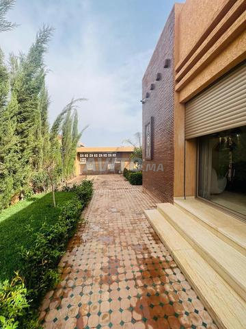 Villa neuve à Akenza