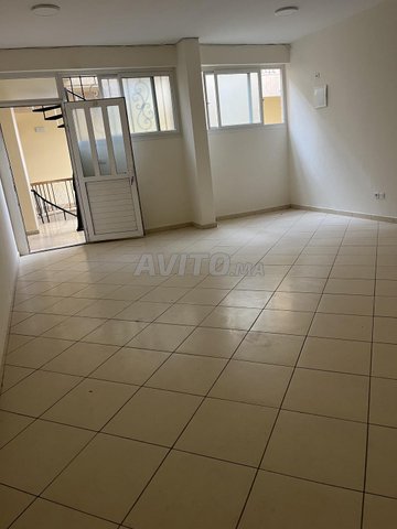 طابق مكاتب للإيجار