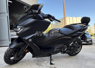 YAMAHA TMAX 560 Tech