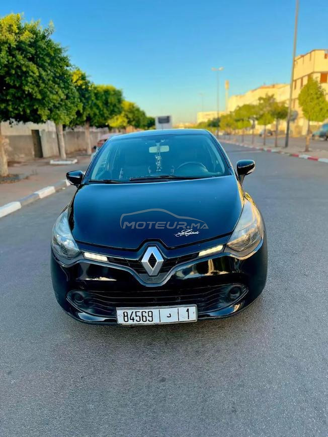 Clio 4 modèle 2013jamais accidenté  
