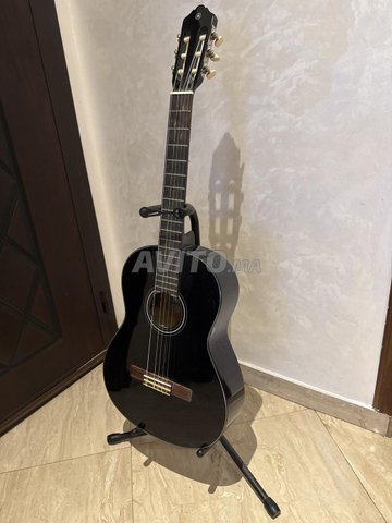 غيتار كلاسيكي Yamaha C40