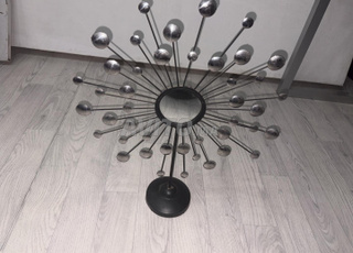 Déco salon petit miroir en forme de soleil