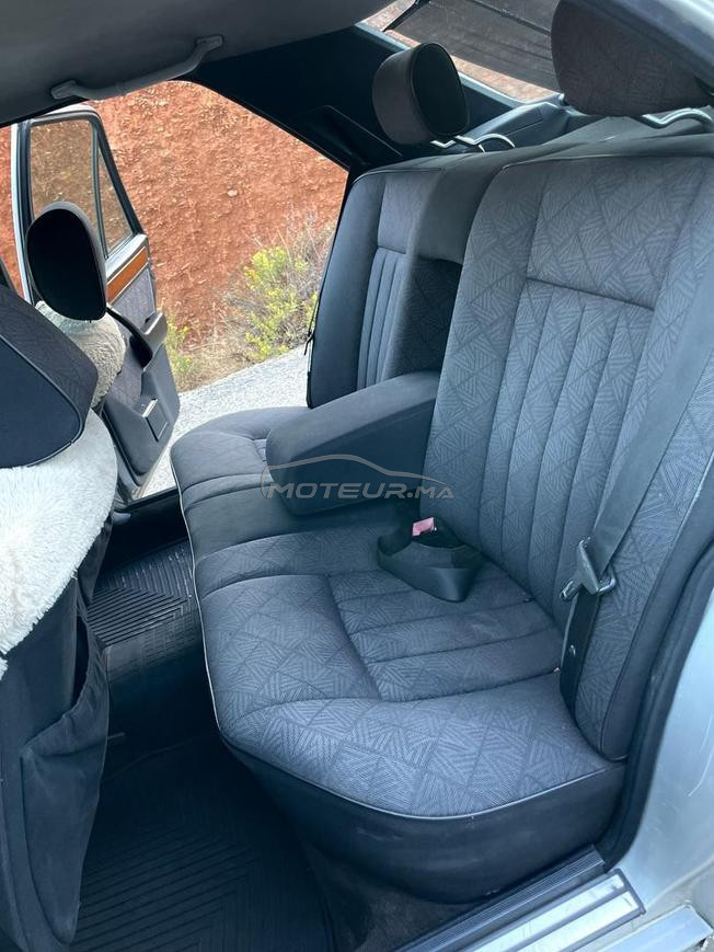 Mercedes-Benz E250 Diesel Manuelle 1995 à Tsaft