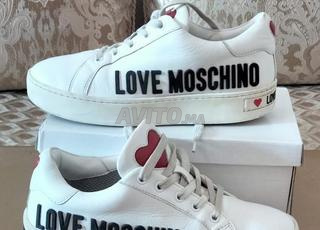 Moschino taille 39