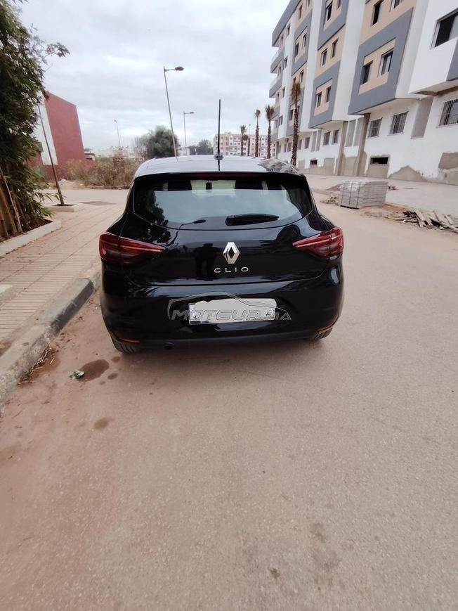 voiture Renault clio 