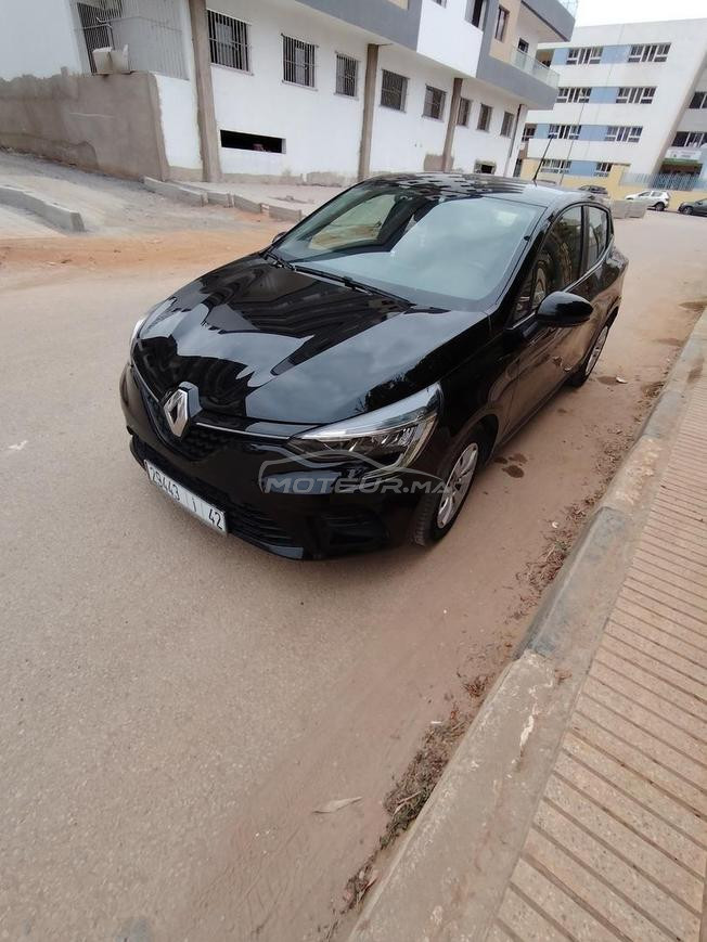 voiture Renault clio 