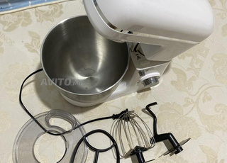 Pétrin électrique / robot pâtissier