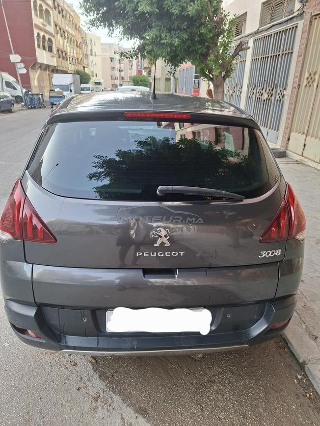 Peugeot 3008 modèle 2015 en très bon état 