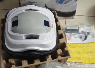 Robot laveur de piscine