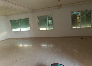 Villa à vendre à lotissement lina 370 m²