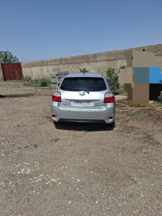 toyota auris hybride automatique