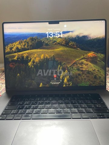 ماك بوك برو/ M1 برو/ 32 جيجابايت/ 16 بوصة/ تخزين 02 تيرابايت