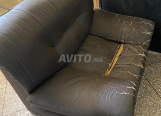 3 canapés endommagés