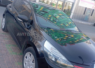 Clio 4 modèle 2016 à Casablanca