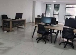 À LOUER BUREAU ÉQUIPÉ À BD ABDELMOUMEN