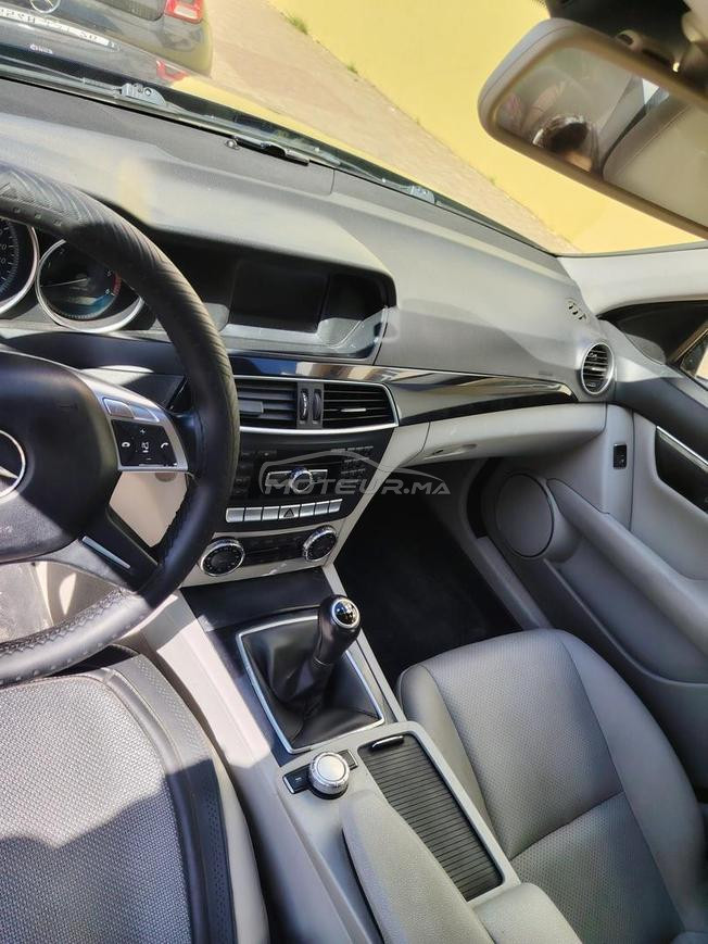 voiture Mercedes benz 