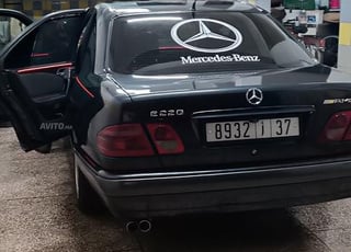 مرسيدس 220 ديوانة 2010