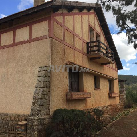 بيع فيلا على أرض كبيرة - 2