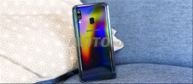 Samsung A40 presque neuf