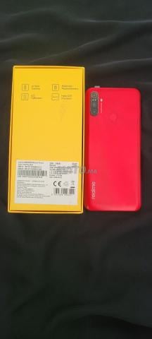 Bon état 3Ram 64G avec chargeur d'origine - 2