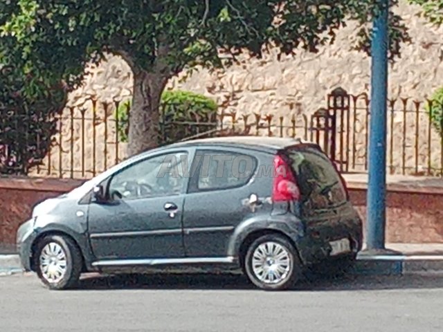 Peugeot 107 Essence Manuelle 2010 à Marrakech